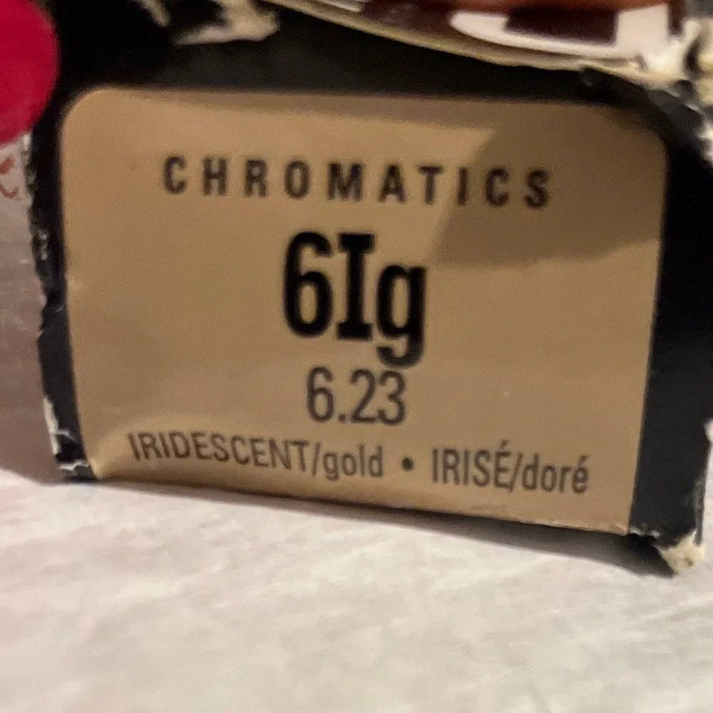 Redken chromatics 6IG 6.23 IRIDESCENT GOLD